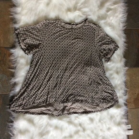 Soft and Stretchy H&M Blouse - Picture 3 of 5